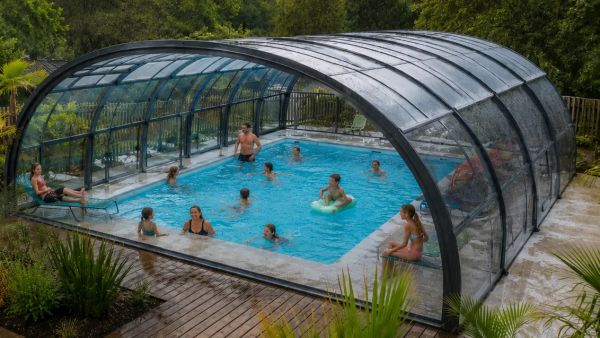 Profiter de la baignade par temps de pluie dans les Landes